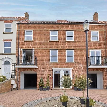 Host & Stay - Graham Close Holiday Homes Scarborough Exteriör bild